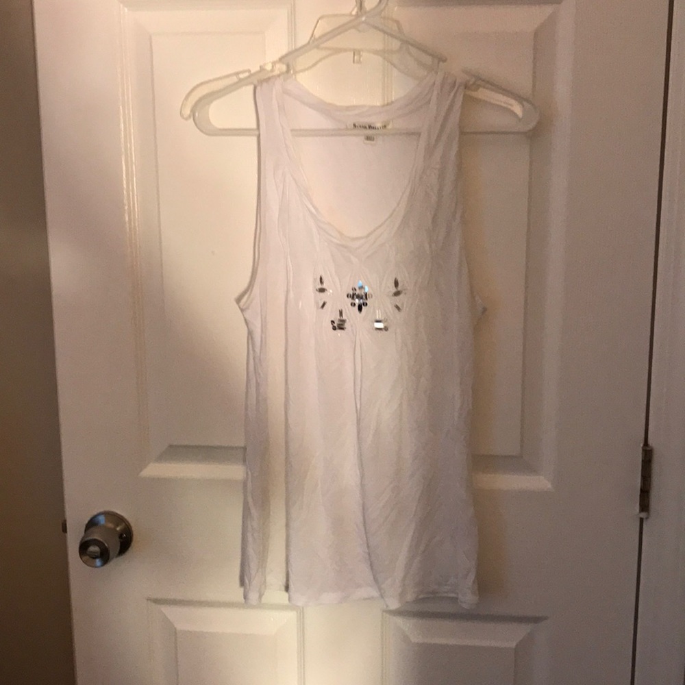 Embellished tank